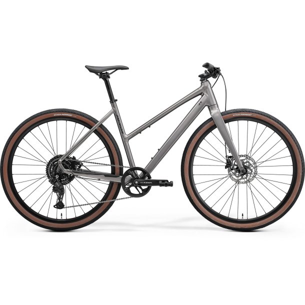 Merida Speeder 100 Warm Slate Grey/Black Dame 8 udvendige Shimano gear - sportscykel