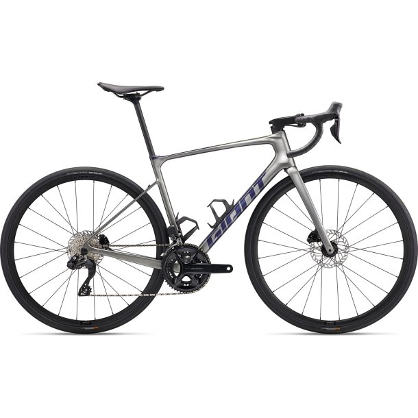 Giant Defy Advanced 1 Charcoal <BR>- 2024 Carbon comfort racer TILBUD