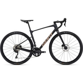 Giant Revolt Advanced 3 Carbon <BR>- 2023 Carbon Gravel cykel LAGER-TILBUD