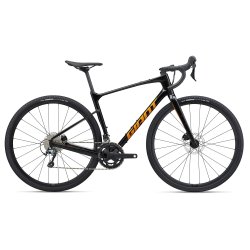Giant Revolt Advanced 3 Metallic Black <BR>- 2024 Carbon Gravel cykel TILBUD