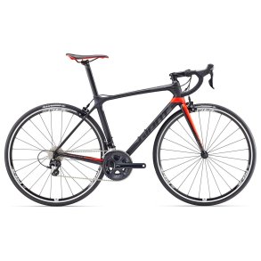 Giant TCR Advanced 2<BR> - 2017 Carbon racercykel TILBUD