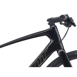 Giant FastRoad Advanced 1 <BR>- 2021 Carbon sportscykel 